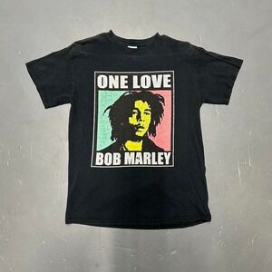 Vintage y2k faded and distressed print Bob Marley one love Tshirt